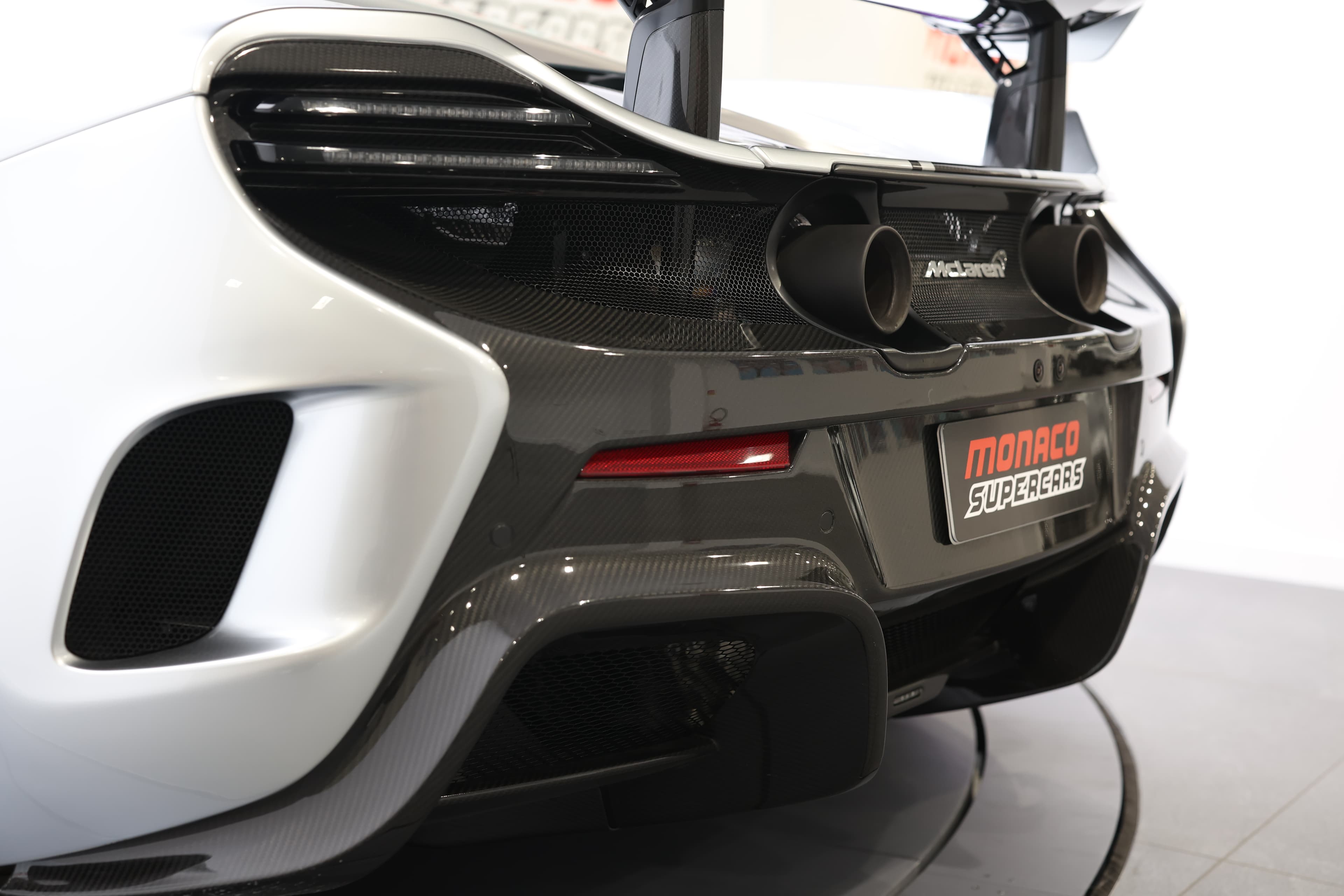 Diffuseur arrière Mclaren 688 HS MSO 