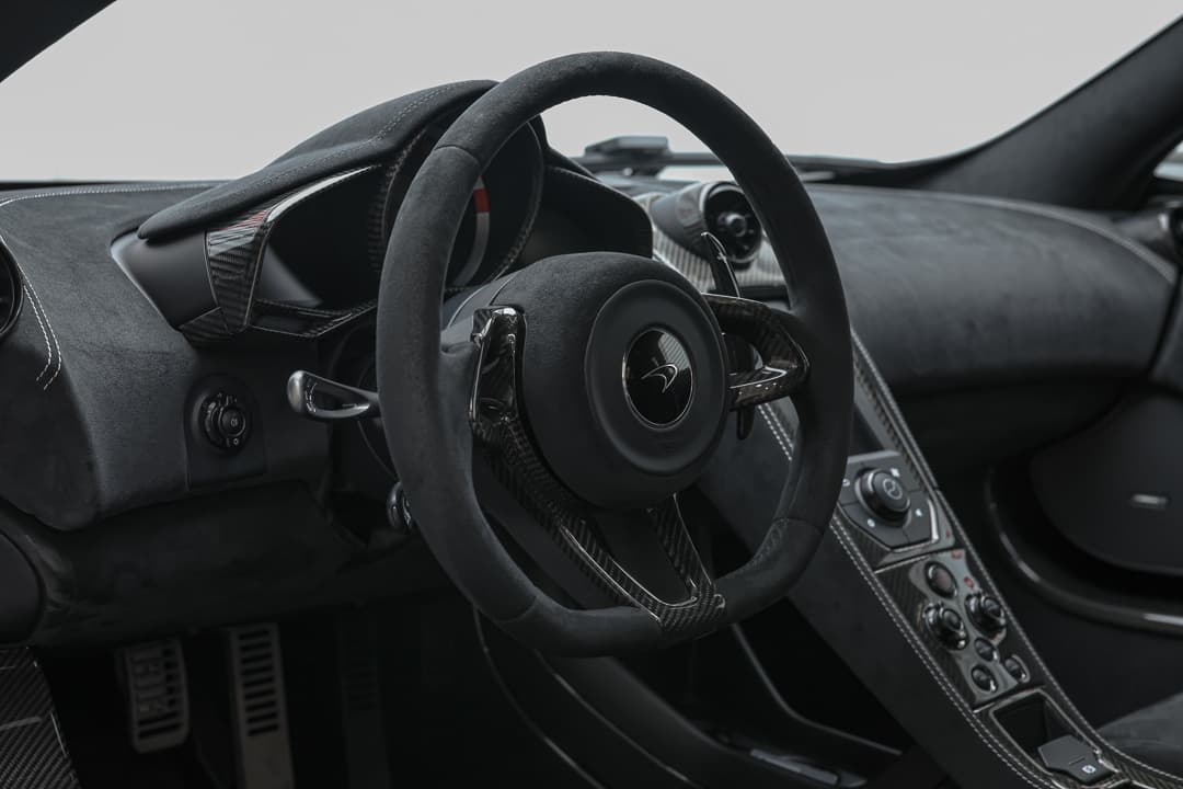 Volant Mclaren 688 HS MSO 